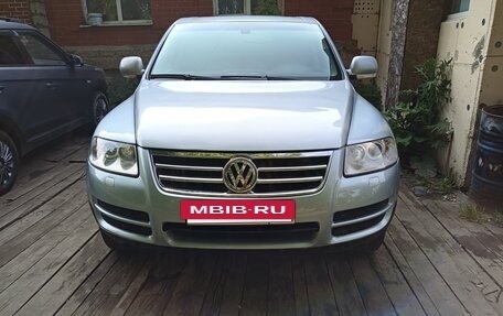 Volkswagen Touareg III, 2004 год, 615 000 рублей, 2 фотография
