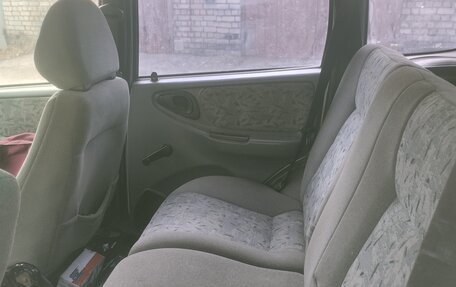 Chevrolet Niva I рестайлинг, 2003 год, 130 000 рублей, 7 фотография