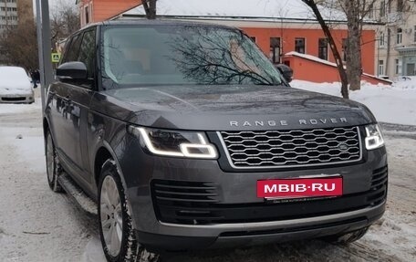 Land Rover Range Rover IV рестайлинг, 2018 год, 10 800 000 рублей, 3 фотография