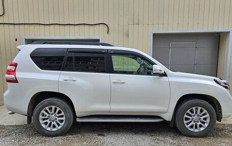 Toyota Land Cruiser Prado 150 рестайлинг 2, 2015 год, 4 200 000 рублей, 4 фотография