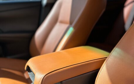 Toyota Camry, 2017 год, 2 050 000 рублей, 11 фотография