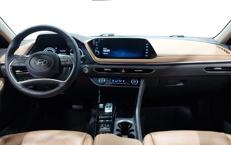 Hyundai Sonata VIII, 2020 год, 2 350 000 рублей, 10 фотография