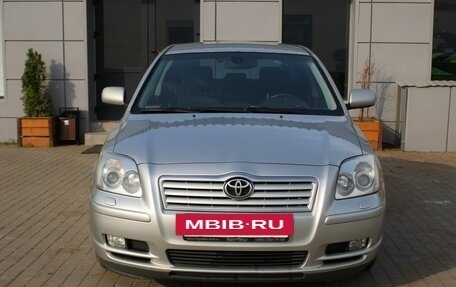 Toyota Avensis III рестайлинг, 2004 год, 580 000 рублей, 2 фотография