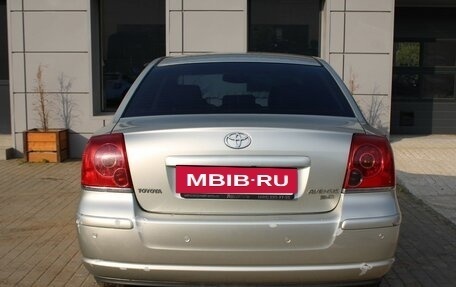 Toyota Avensis III рестайлинг, 2004 год, 580 000 рублей, 6 фотография