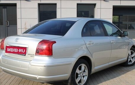 Toyota Avensis III рестайлинг, 2004 год, 580 000 рублей, 5 фотография
