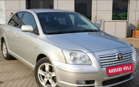 Toyota Avensis III рестайлинг, 2004 год, 580 000 рублей, 3 фотография