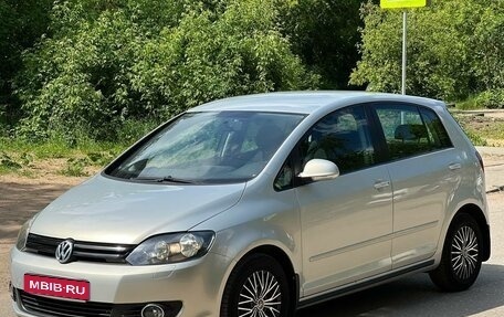 Volkswagen Golf Plus II, 2013 год, 935 000 рублей, 1 фотография