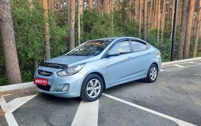 Hyundai Solaris II рестайлинг, 2011 год, 700 000 рублей, 1 фотография