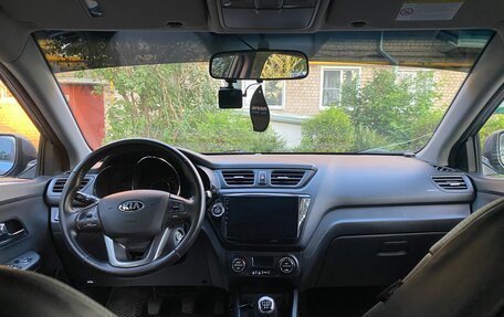 KIA Rio III рестайлинг, 2013 год, 1 120 000 рублей, 12 фотография