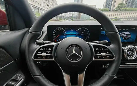 Mercedes-Benz GLA, 2022 год, 2 600 000 рублей, 9 фотография