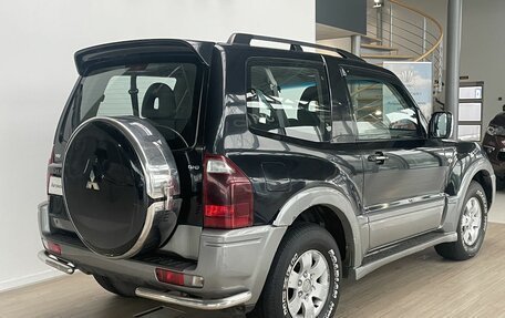 Mitsubishi Pajero III рестайлинг, 2005 год, 799 000 рублей, 2 фотография