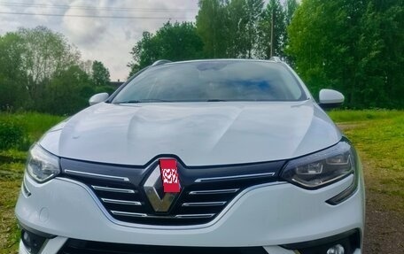 Renault Megane IV, 2017 год, 1 590 000 рублей, 2 фотография