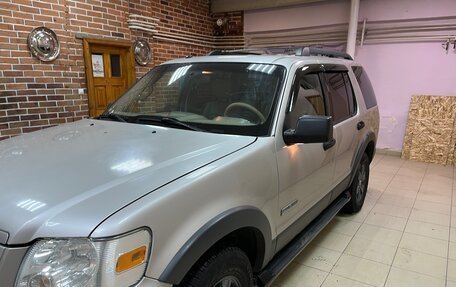 Ford Explorer IV, 2006 год, 900 000 рублей, 3 фотография
