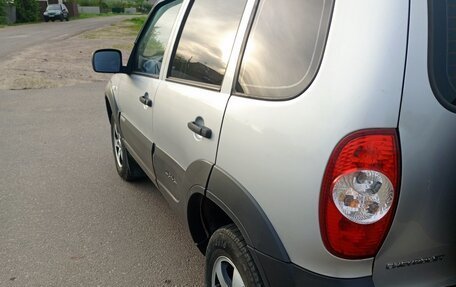 Chevrolet Niva I рестайлинг, 2013 год, 590 000 рублей, 4 фотография