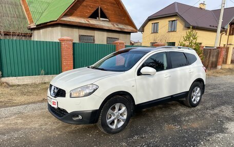 Nissan Qashqai+2 I, 2011 год, 800 000 рублей, 2 фотография