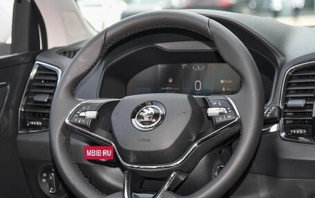 Skoda Karoq I, 2025 год, 2 470 000 рублей, 9 фотография