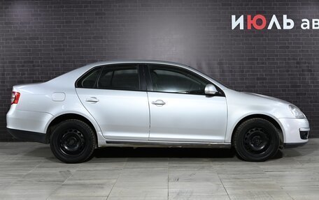 Volkswagen Jetta VI, 2010 год, 650 000 рублей, 9 фотография
