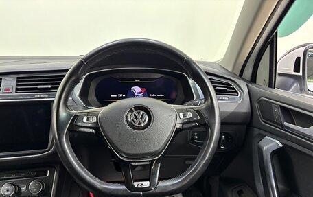Volkswagen Tiguan II, 2018 год, 2 380 000 рублей, 10 фотография