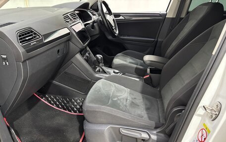 Volkswagen Tiguan II, 2018 год, 2 380 000 рублей, 12 фотография