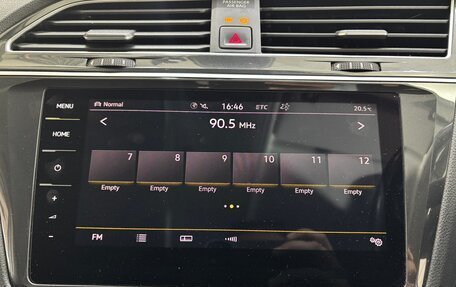 Volkswagen Tiguan II, 2018 год, 2 380 000 рублей, 17 фотография