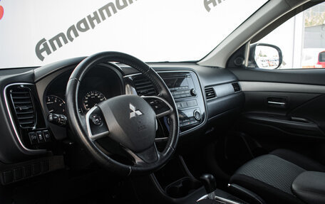 Mitsubishi Outlander III рестайлинг 3, 2012 год, 1 450 000 рублей, 10 фотография