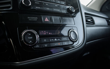 Mitsubishi Outlander III рестайлинг 3, 2012 год, 1 450 000 рублей, 18 фотография