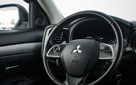 Mitsubishi Outlander III рестайлинг 3, 2012 год, 1 450 000 рублей, 13 фотография