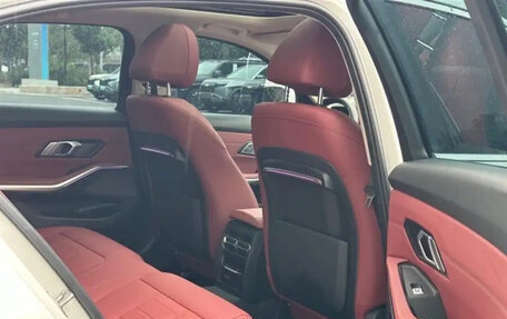 BMW 3 серия, 2021 год, 2 750 000 рублей, 10 фотография