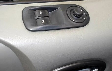 Renault Trafic, 2010 год, 1 400 000 рублей, 8 фотография