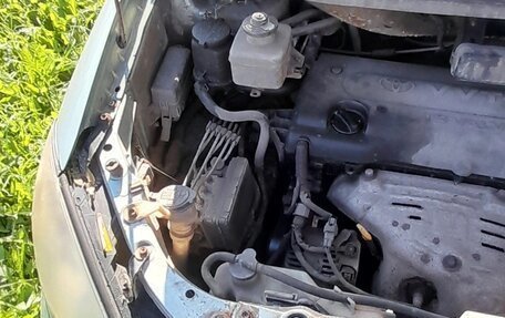Toyota Ipsum II, 2001 год, 150 000 рублей, 9 фотография