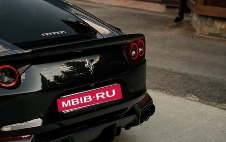 Ferrari 812, 2018 год, 33 000 000 рублей, 11 фотография