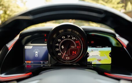 Ferrari 812, 2018 год, 33 000 000 рублей, 24 фотография