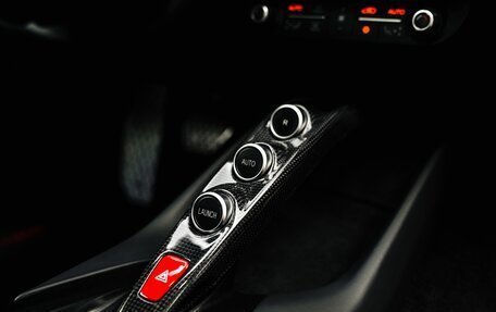 Ferrari 812, 2018 год, 33 000 000 рублей, 29 фотография