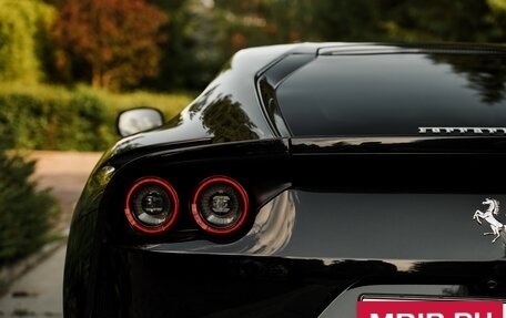 Ferrari 812, 2018 год, 33 000 000 рублей, 16 фотография