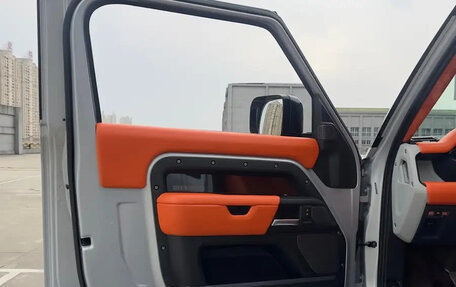Land Rover Defender II, 2022 год, 6 250 000 рублей, 9 фотография