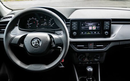 Skoda Rapid II, 2021 год, 1 600 000 рублей, 18 фотография