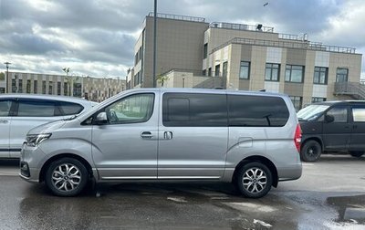 Hyundai H-1 II рестайлинг, 2019 год, 2 800 000 рублей, 1 фотография