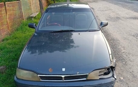 Toyota Vista, 1993 год, 220 000 рублей, 2 фотография