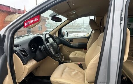 Hyundai H-1 II рестайлинг, 2019 год, 2 800 000 рублей, 4 фотография