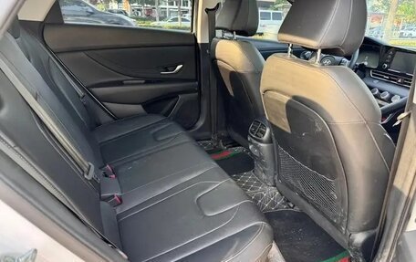 Hyundai Elantra, 2023 год, 1 345 000 рублей, 10 фотография