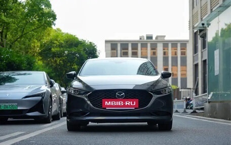 Mazda 3, 2022 год, 1 850 000 рублей, 2 фотография