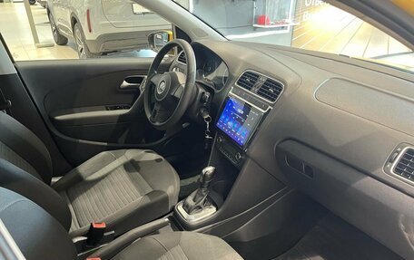 Volkswagen Polo VI (EU Market), 2011 год, 699 000 рублей, 12 фотография