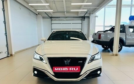 Toyota Crown, 2019 год, 3 749 900 рублей, 9 фотография