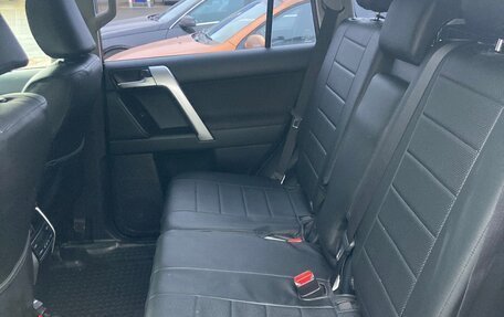 Toyota Land Cruiser Prado 150 рестайлинг 2, 2020 год, 5 800 000 рублей, 12 фотография