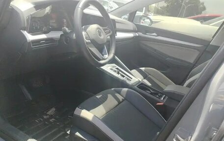 Volkswagen Golf VIII, 2022 год, 1 660 000 рублей, 9 фотография