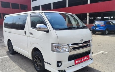 Toyota HiAce H200, 2015 год, 3 550 000 рублей, 1 фотография
