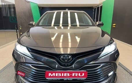 Toyota Camry, 2019 год, 3 700 000 рублей, 1 фотография