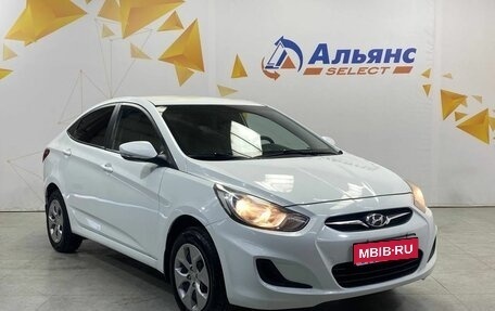 Hyundai Solaris II рестайлинг, 2012 год, 620 000 рублей, 1 фотография