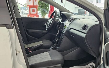 Volkswagen Polo VI (EU Market), 2014 год, 1 099 000 рублей, 18 фотография