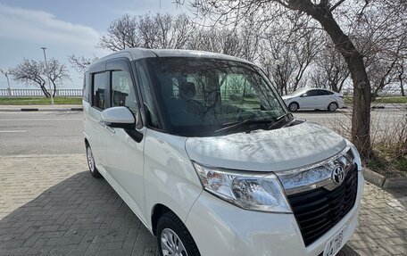Toyota Roomy I, 2018 год, 1 000 000 рублей, 3 фотография